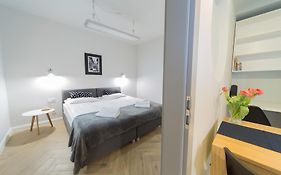 M5 Main Square Stylish One Bedroom